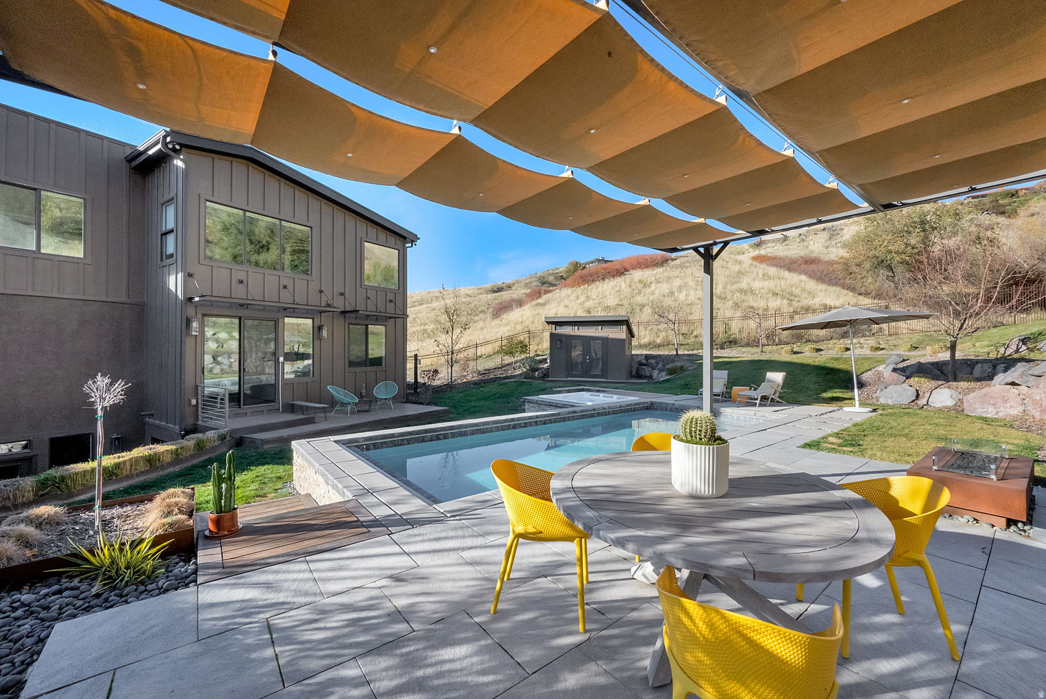 COLUMBUS COURT PUD - Residential