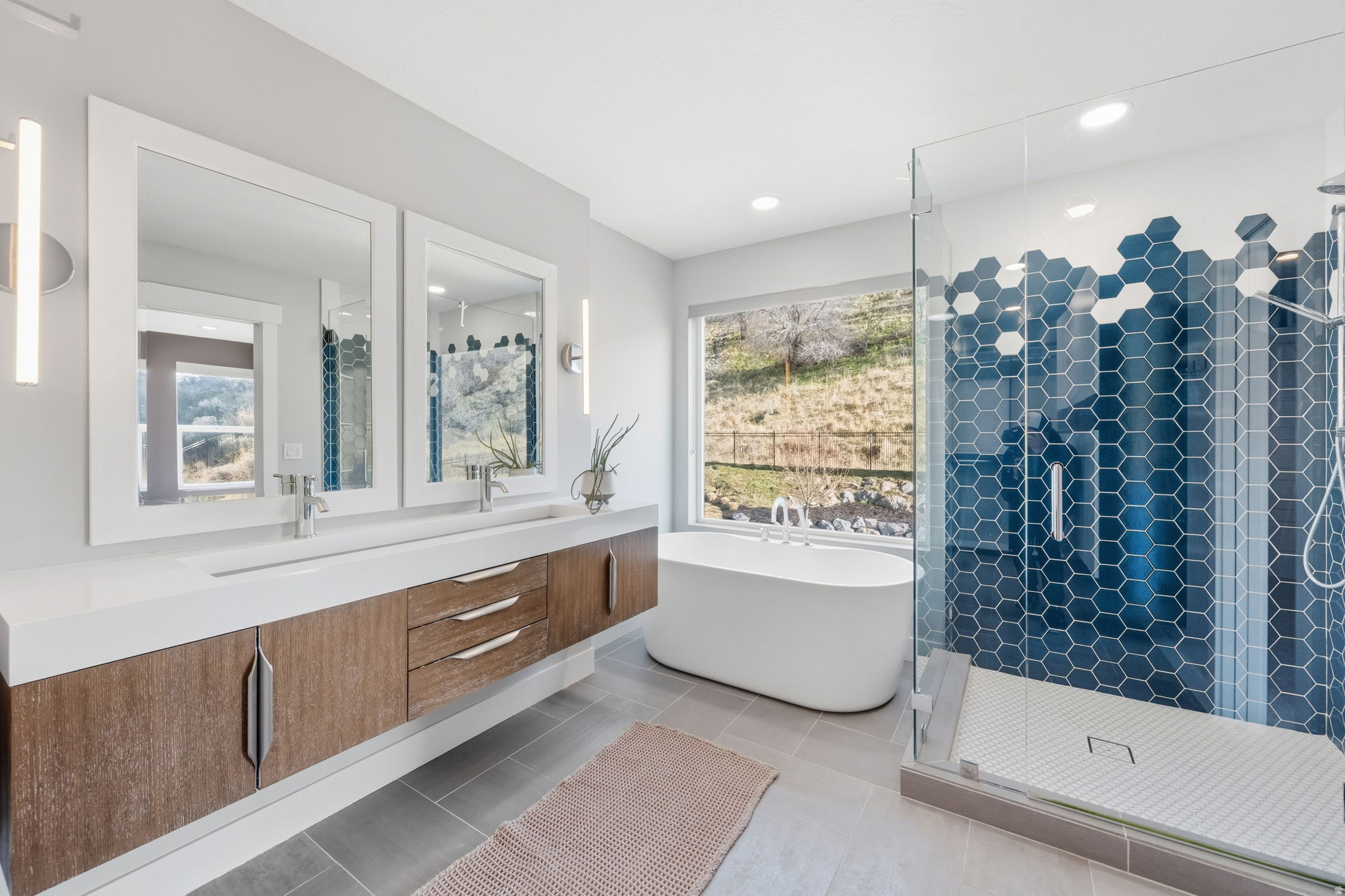 COLUMBUS COURT PUD - Residential