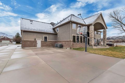 Tiny photo for 6455 S RAYMOND DR, South Weber, UT 84405 (MLS # 2142425)