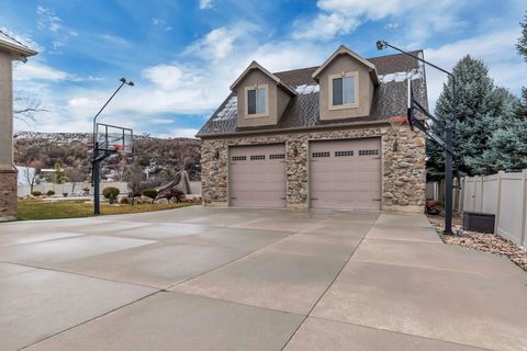 Tiny photo for 6455 S RAYMOND DR, South Weber, UT 84405 (MLS # 2142425)