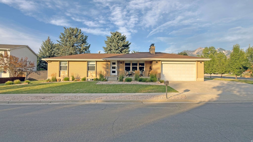 Photo of 8291 S EL MANICERO WAY E, Sandy, UT 84093 (MLS # 2173315)