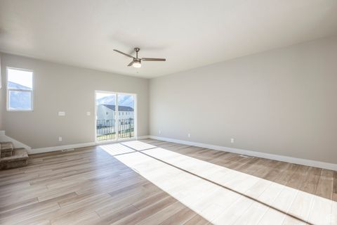 Tiny photo for 1068 S 2760 E, Spanish Fork, UT 84660 (MLS # 2097715)