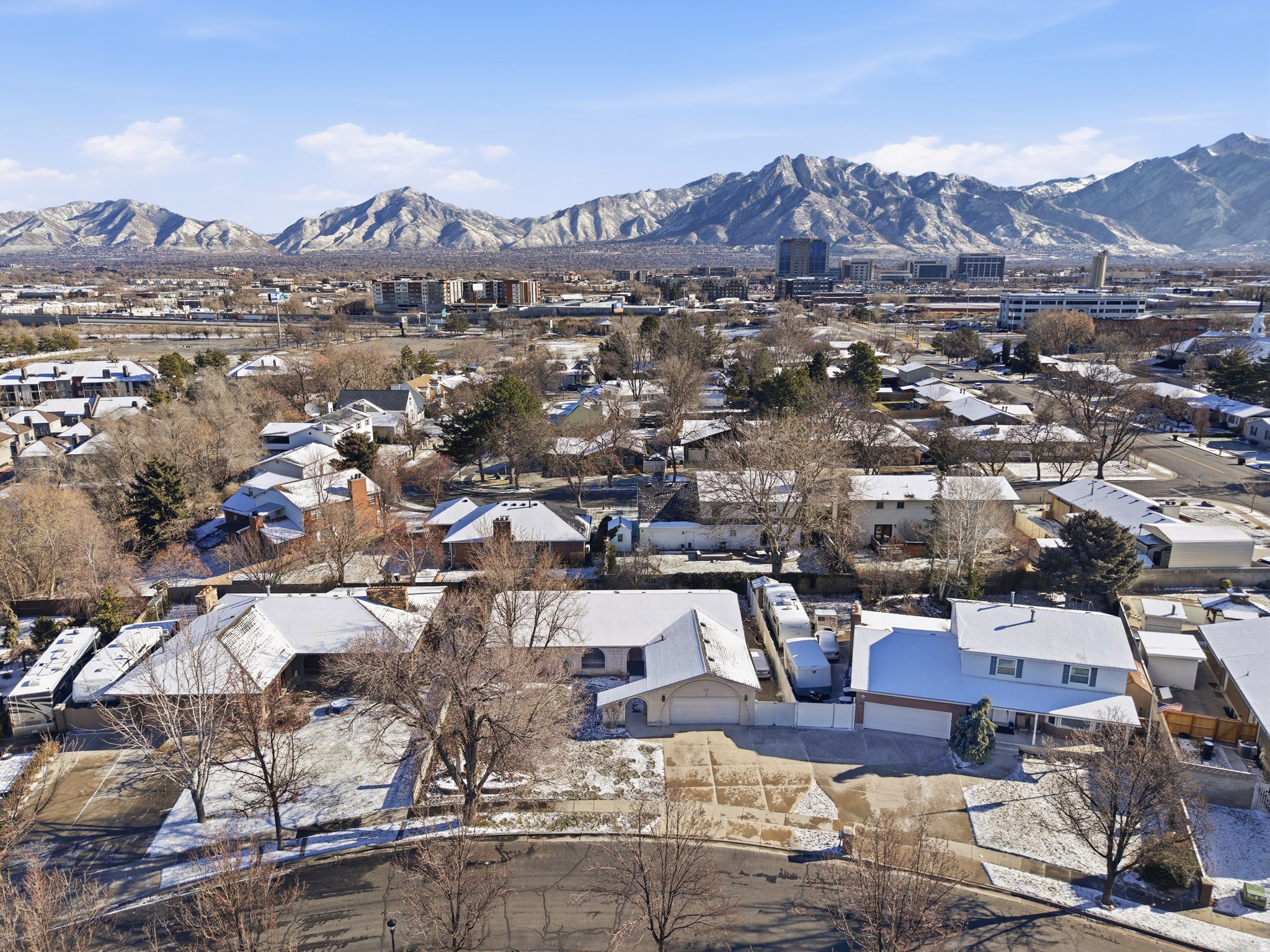 CLOVER CREST - Residential