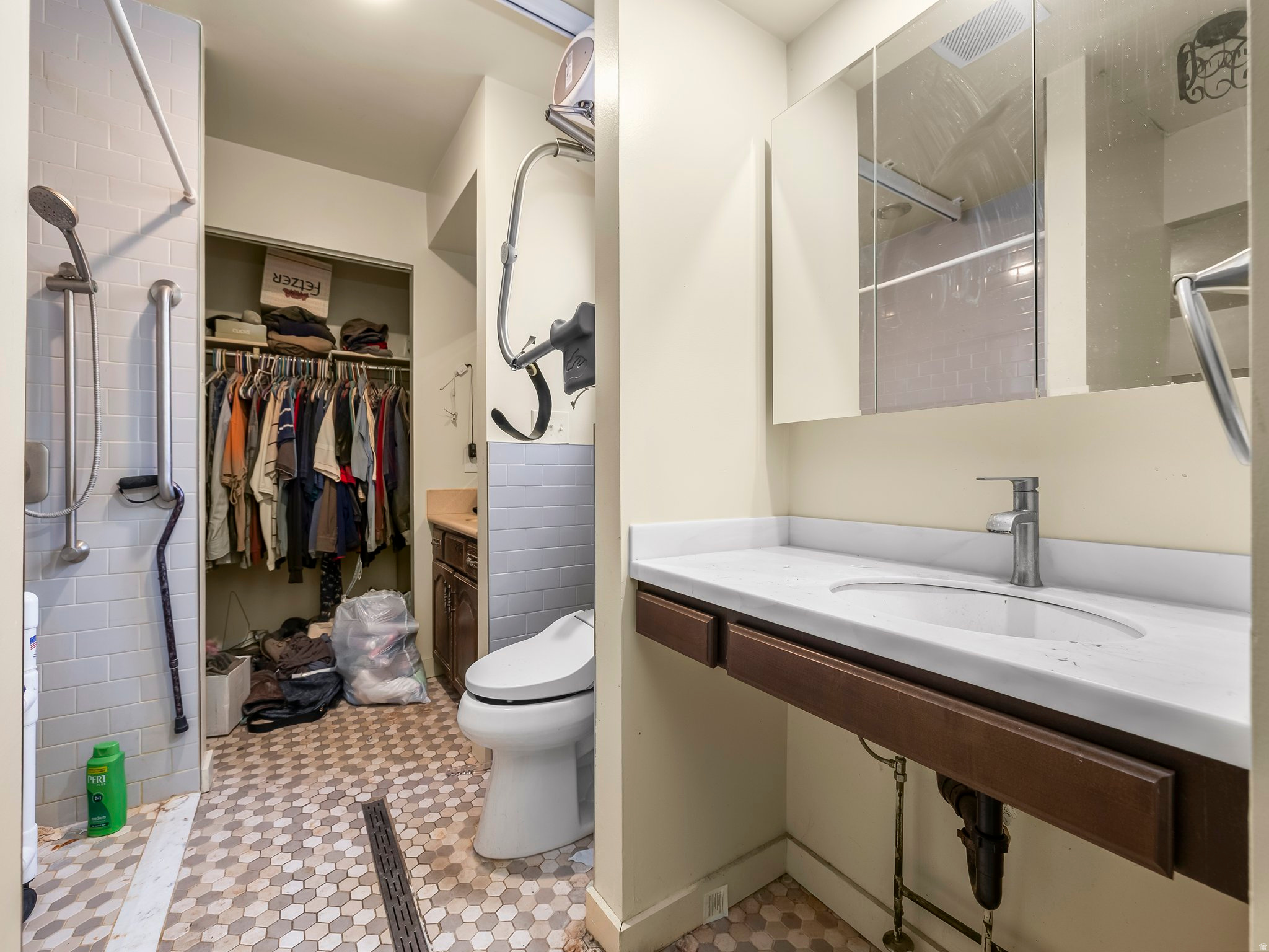 CLOVER CREST - Residential