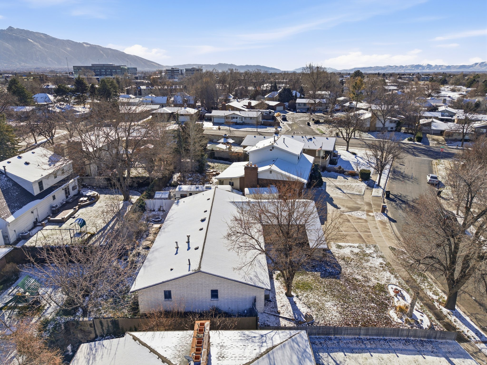 CLOVER CREST - Residential