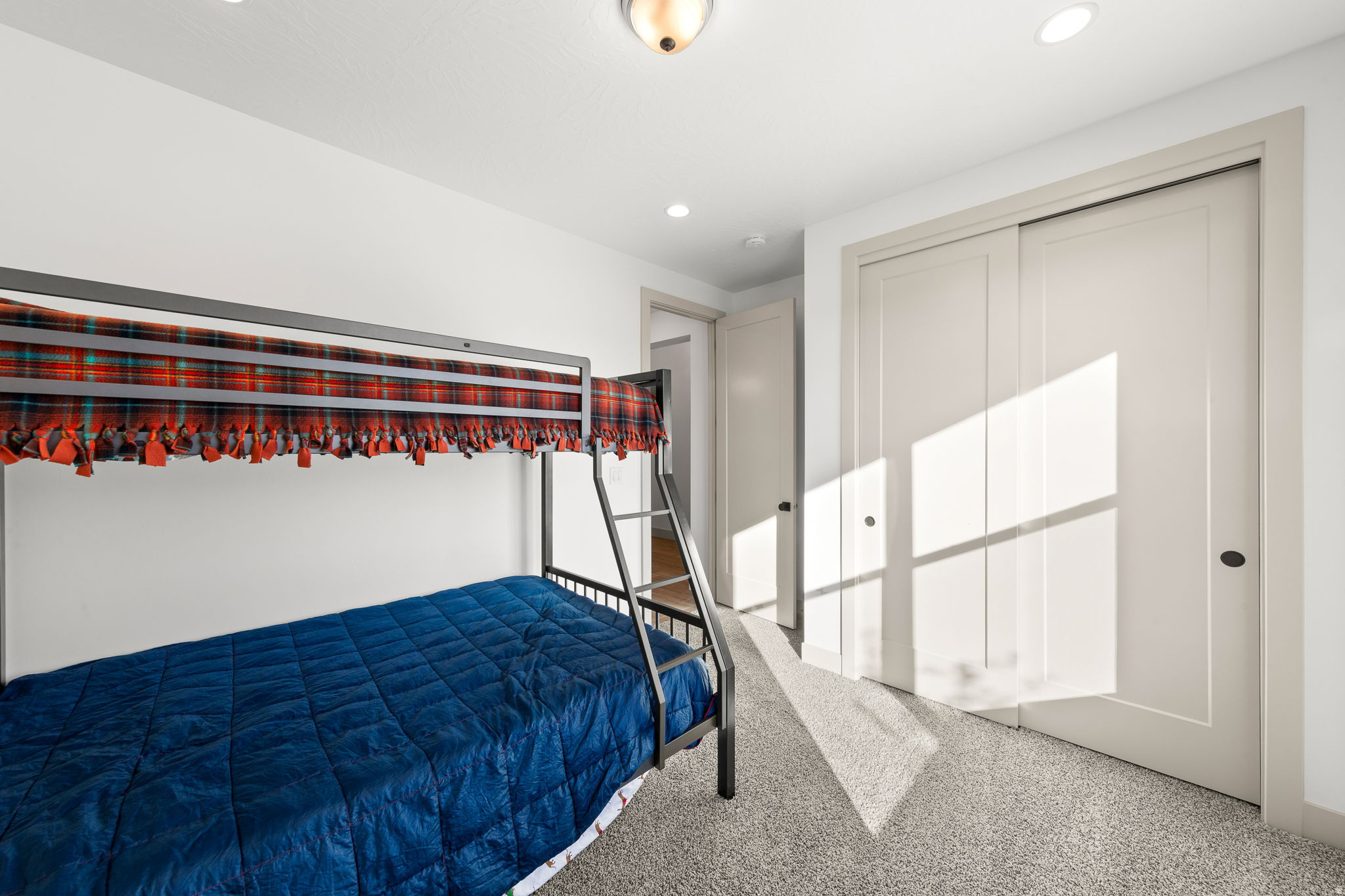 SOLIS AT CORAL CANYON 3 - Residential