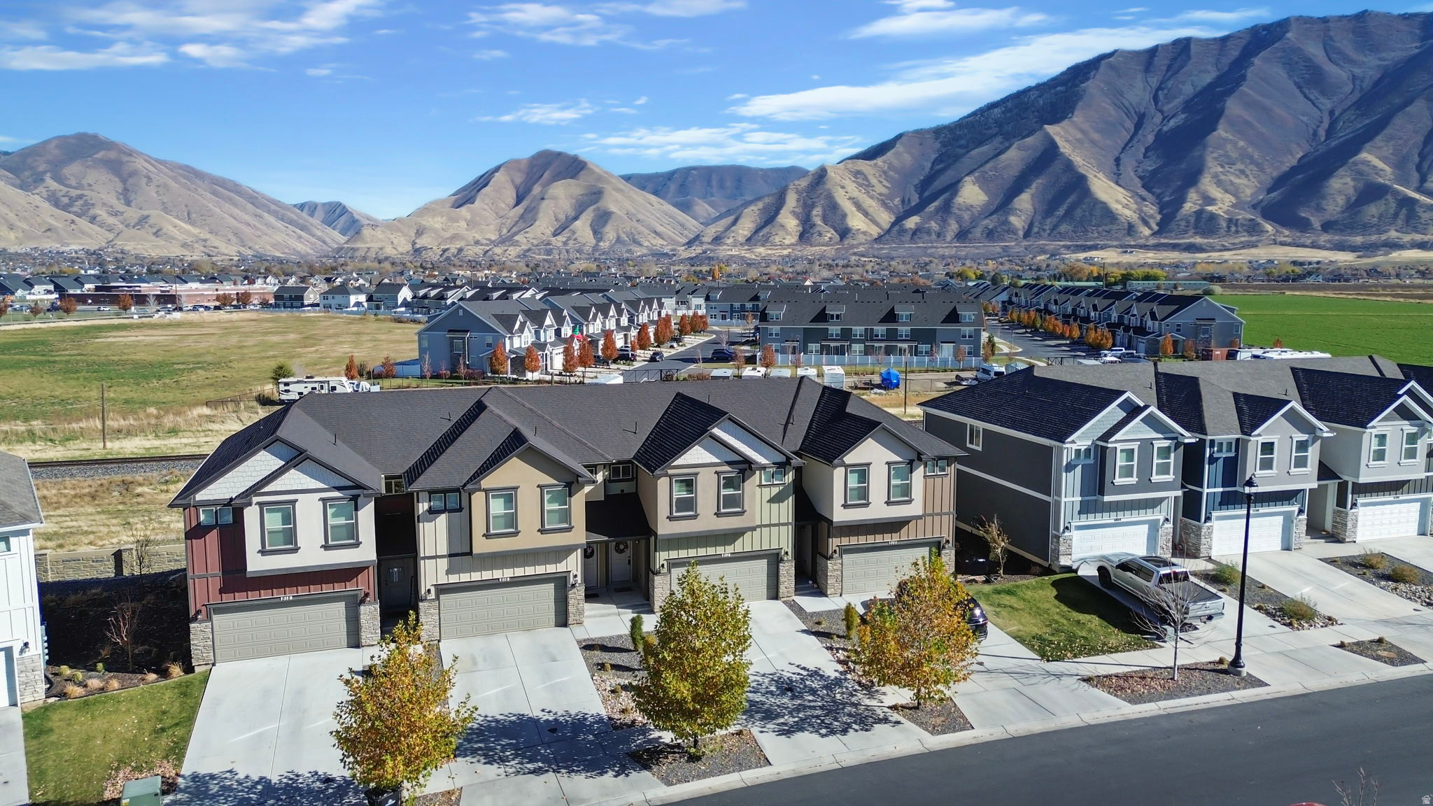 LEGACY TOWNHOMES - Residential