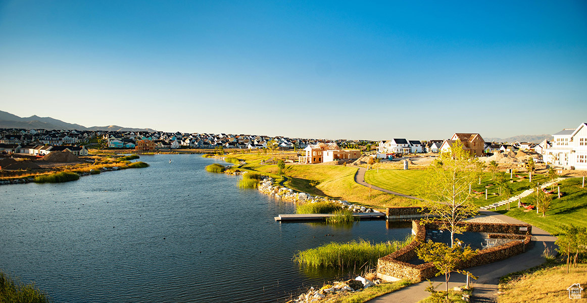 DAYBREAK MARINA - Residential