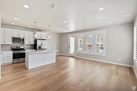 Tiny photo for 4746 W DUCKHORN DR, South Jordan, UT 84009 (MLS # 2117586)