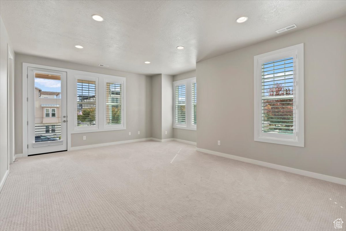 DAYBREAK MARINA - Residential