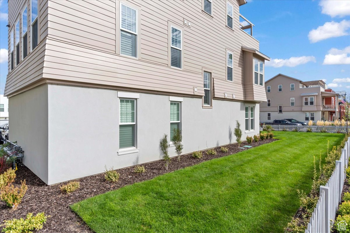 DAYBREAK MARINA - Residential