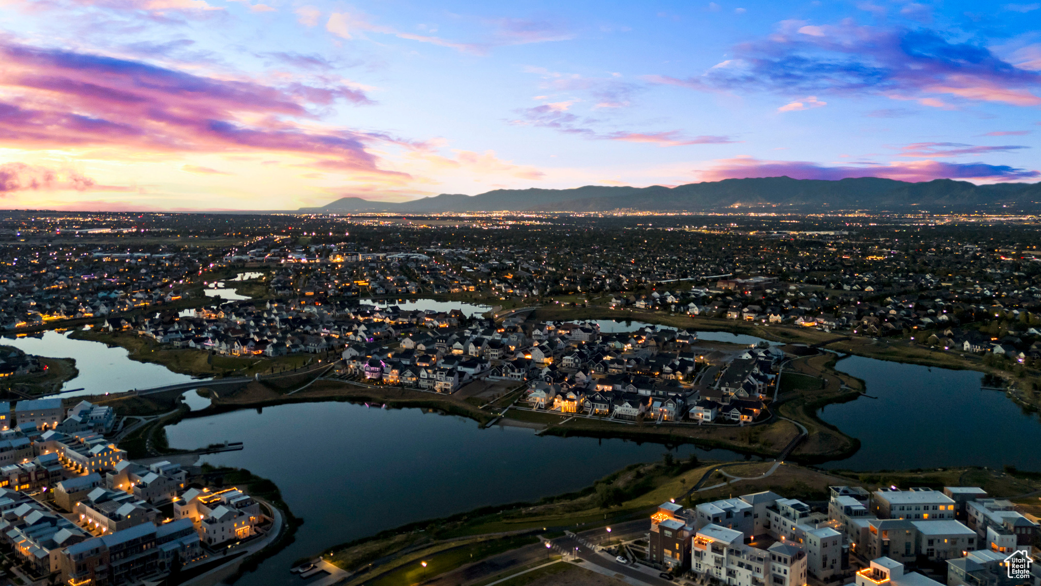 DAYBREAK MARINA - Residential