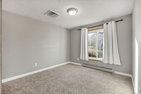 Tiny photo for 3071 E 7335 S, Cottonwood Heights, UT 84121 (MLS # 2135725)
