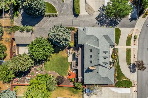 Tiny photo for 3071 E 7335 S, Cottonwood Heights, UT 84121 (MLS # 2135725)