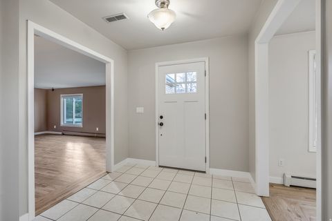 Tiny photo for 3071 E 7335 S, Cottonwood Heights, UT 84121 (MLS # 2135725)