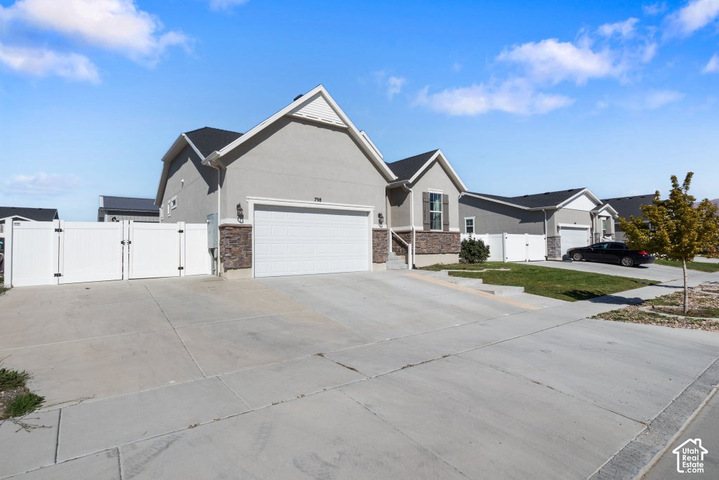 Photo of 798 W LAFAYETTE ST, Stansbury Park, UT 84074 (MLS # 2190041)