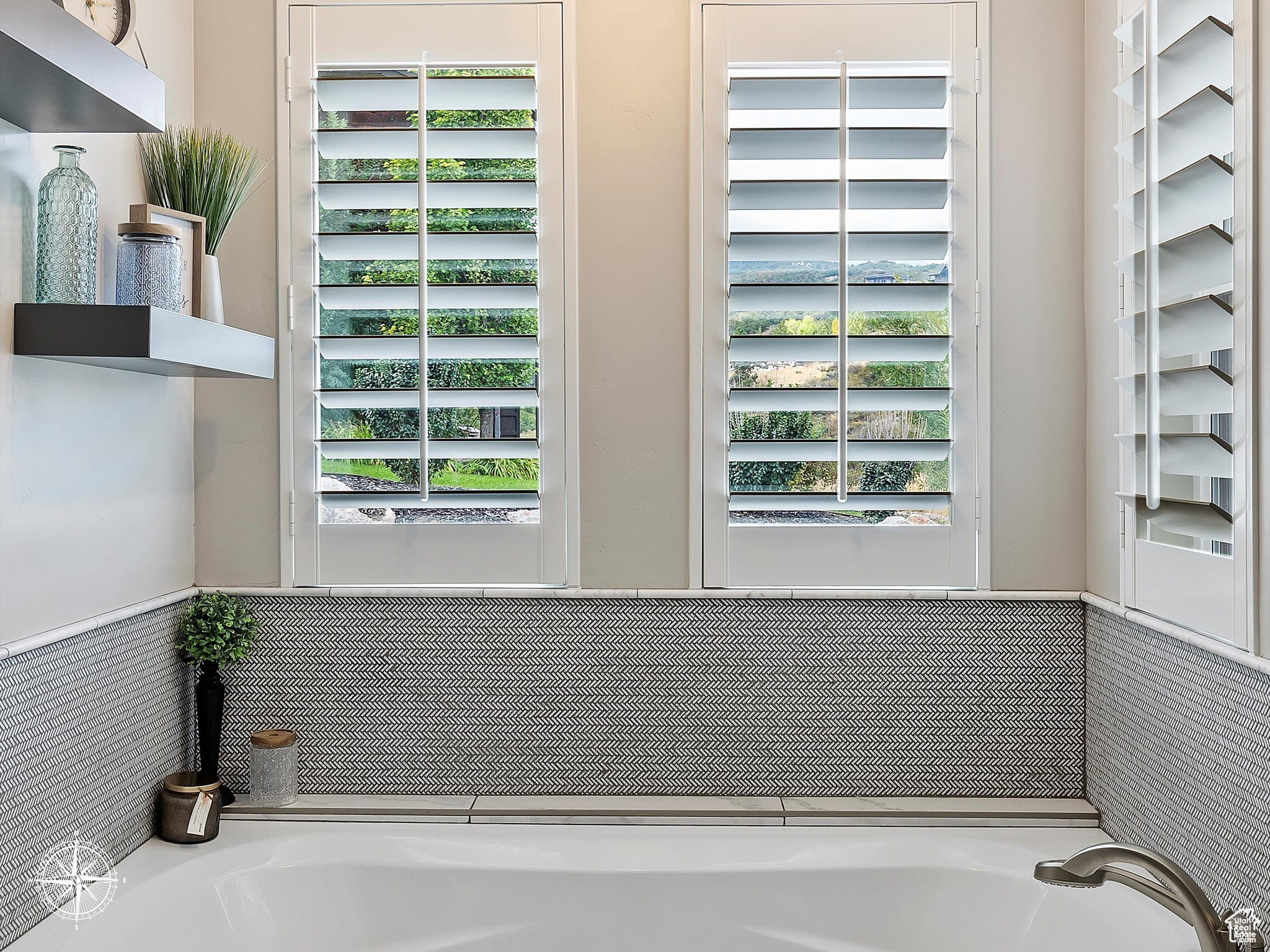 SUMMIT AT SKI LAKE - Residential