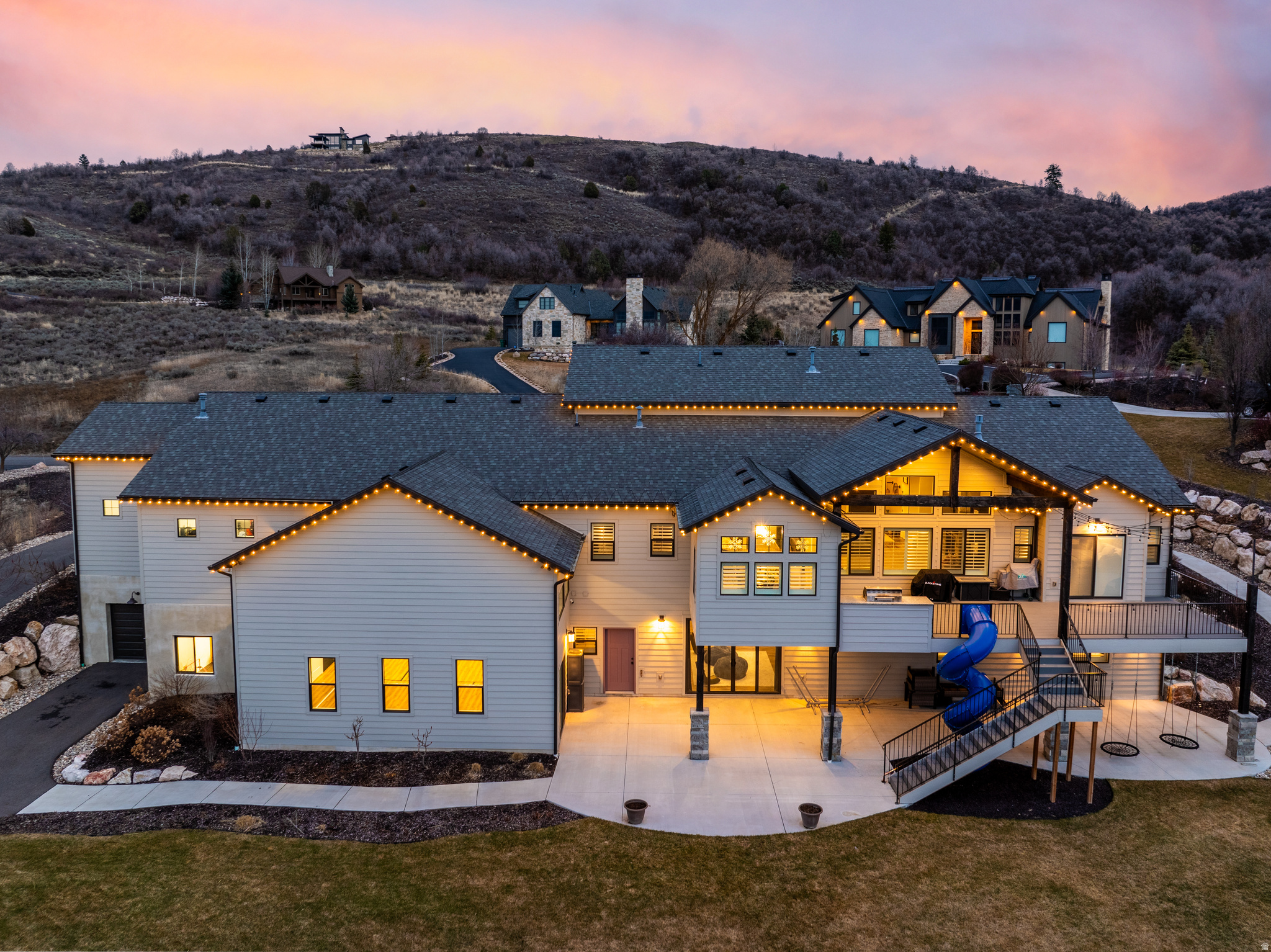 SUMMIT AT SKI LAKE - Residential