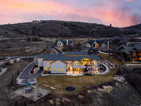 Tiny photo for 6462 SUMMIT CV, Huntsville, UT 84317 (MLS # 2023986)