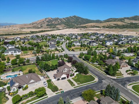 Tiny photo for 11597 N SUNSET HILLS DR, Highland, UT 84003 (MLS # 2139075)