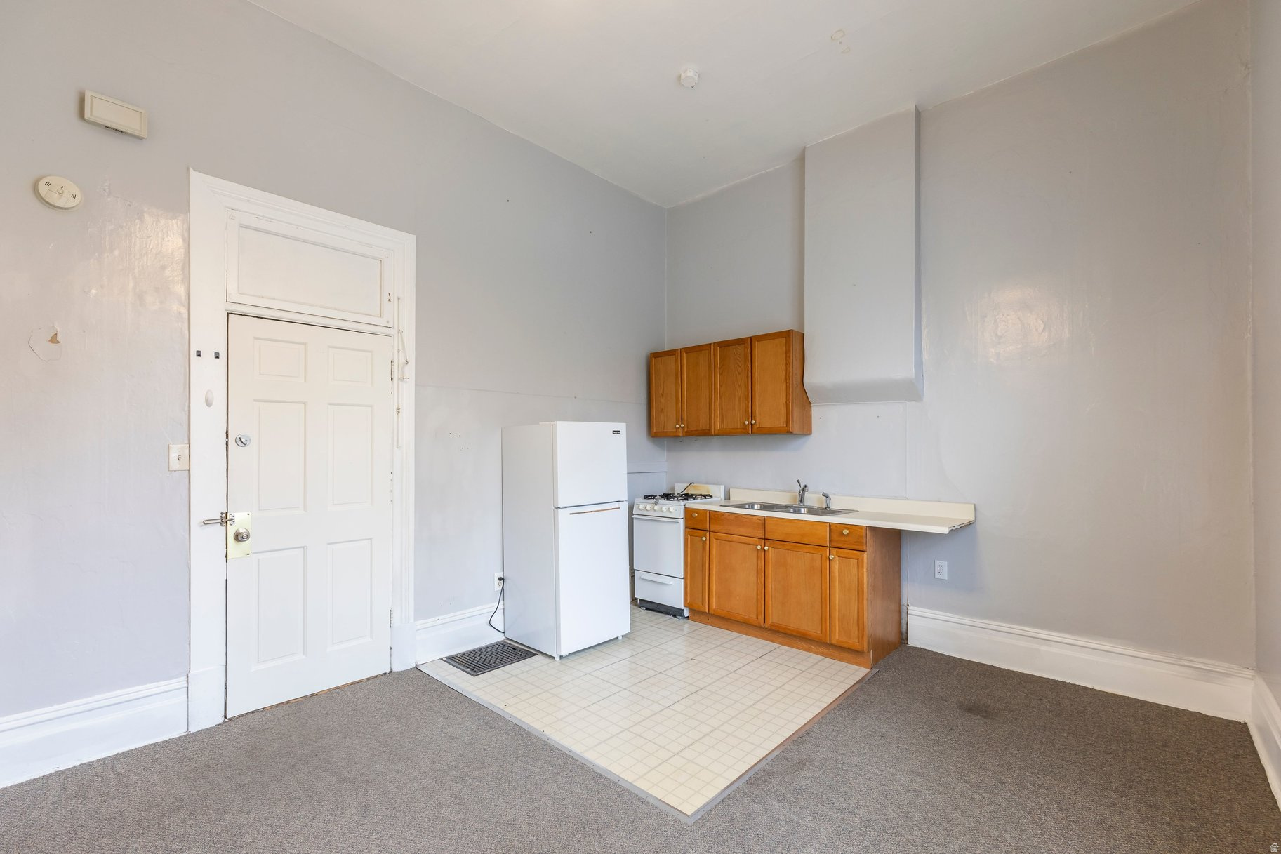 AVENUES - Residential Income