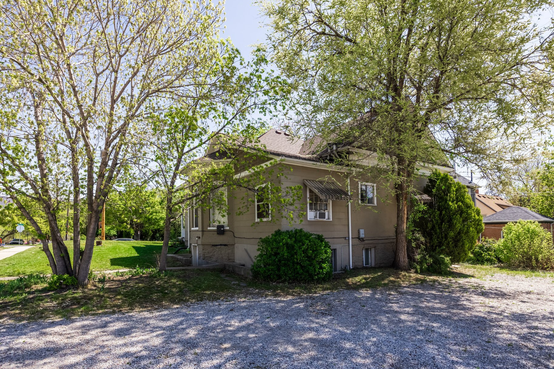 AVENUES - Residential Income