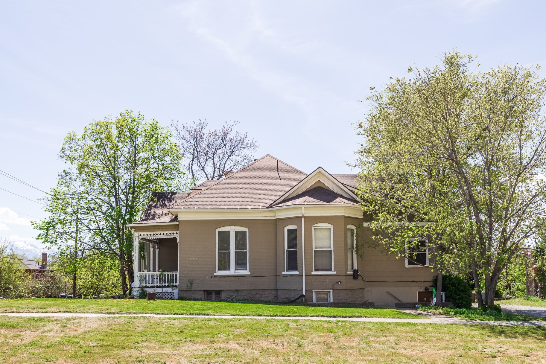 AVENUES - Residential Income