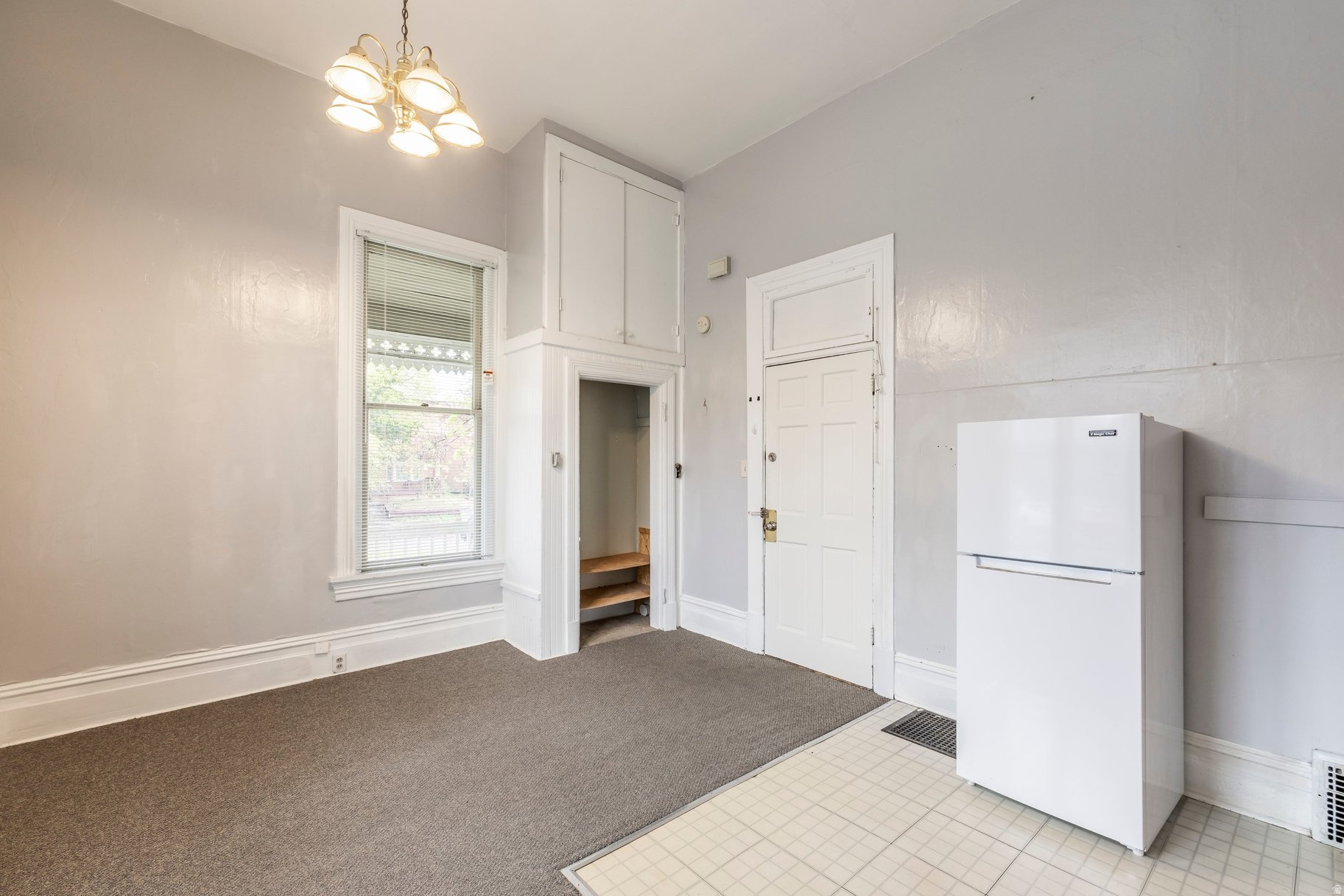 AVENUES - Residential Income