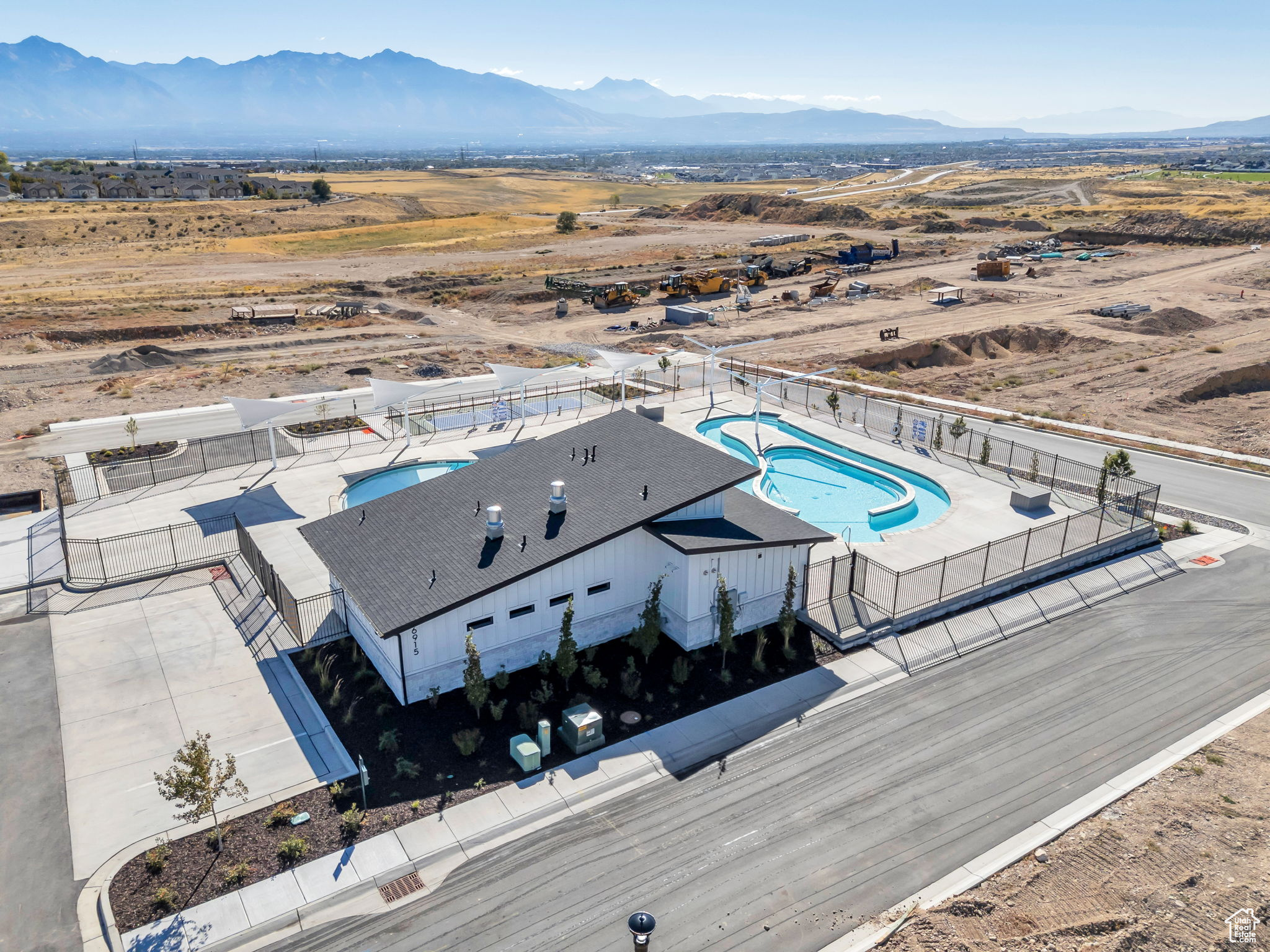 SKY RANCH LEGACY - Residential