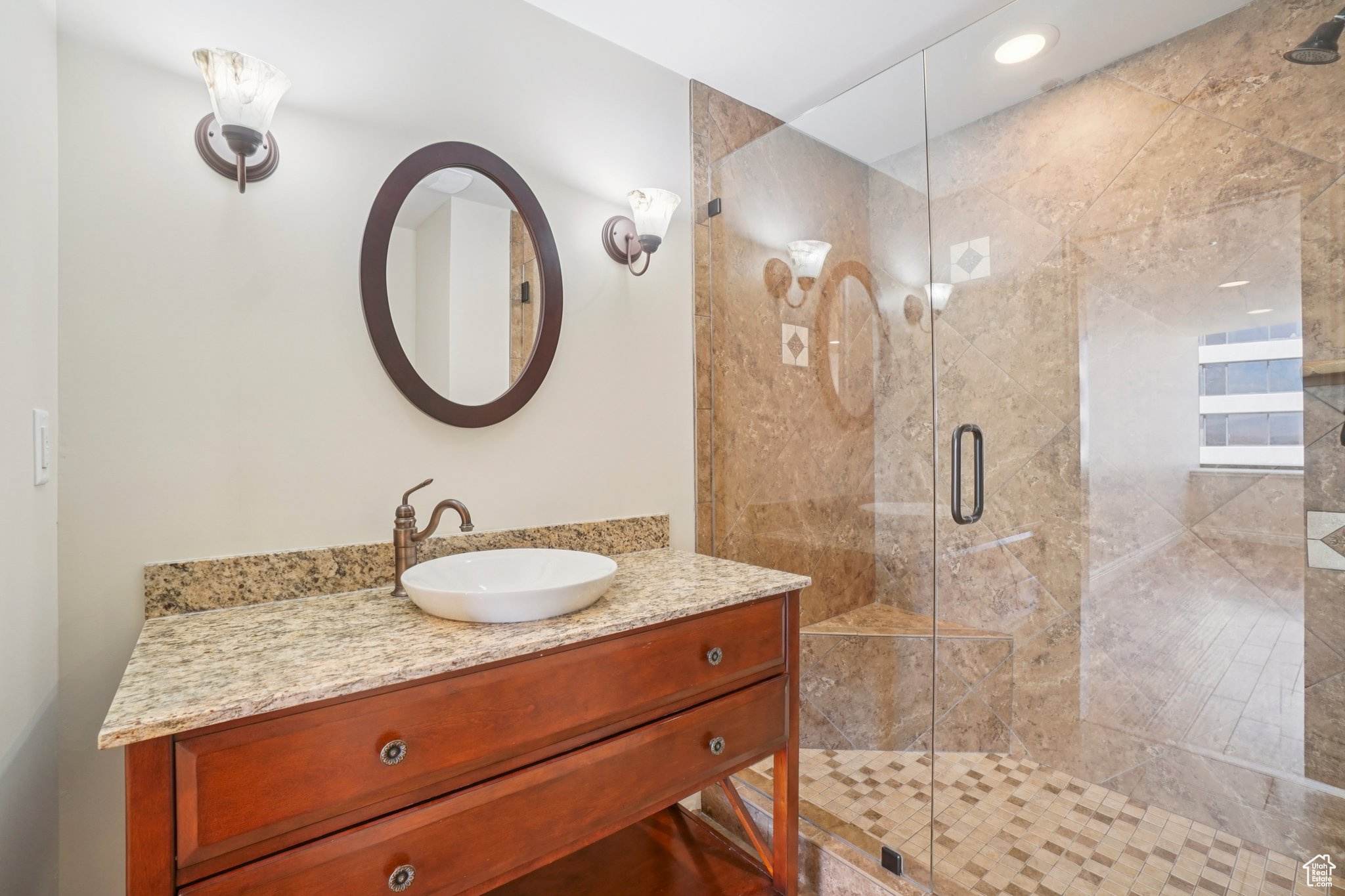 AMERICAN TOWERS - Residential