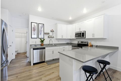 Tiny photo for 39 N 300 W, Santaquin, UT 84655 (MLS # 2144283)