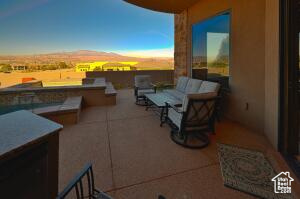 PARAGON COVE TOWNHOMES AT STONECLIFF PH - Residential