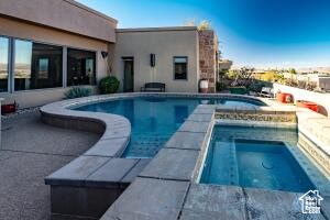 PARAGON COVE TOWNHOMES AT STONECLIFF PH - Residential