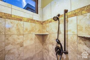 PARAGON COVE TOWNHOMES AT STONECLIFF PH - Residential