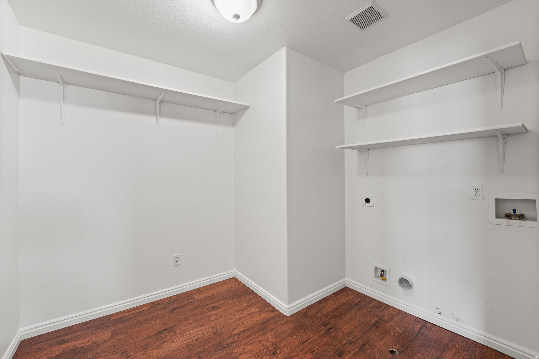 RIDERWOOD VILLAGE - Residential