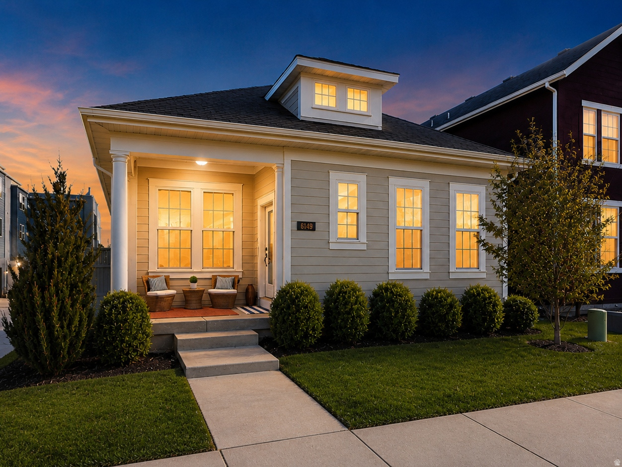 DAYBREAK VILLAGE 8 - Residential