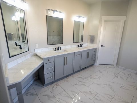 Tiny photo for 1087 S 850 E, Salem, UT 84653 (MLS # 2121367)