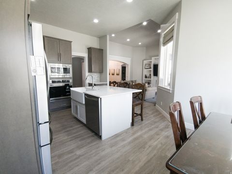 Tiny photo for 1087 S 850 E, Salem, UT 84653 (MLS # 2121367)