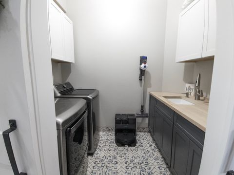 Tiny photo for 1087 S 850 E, Salem, UT 84653 (MLS # 2121367)