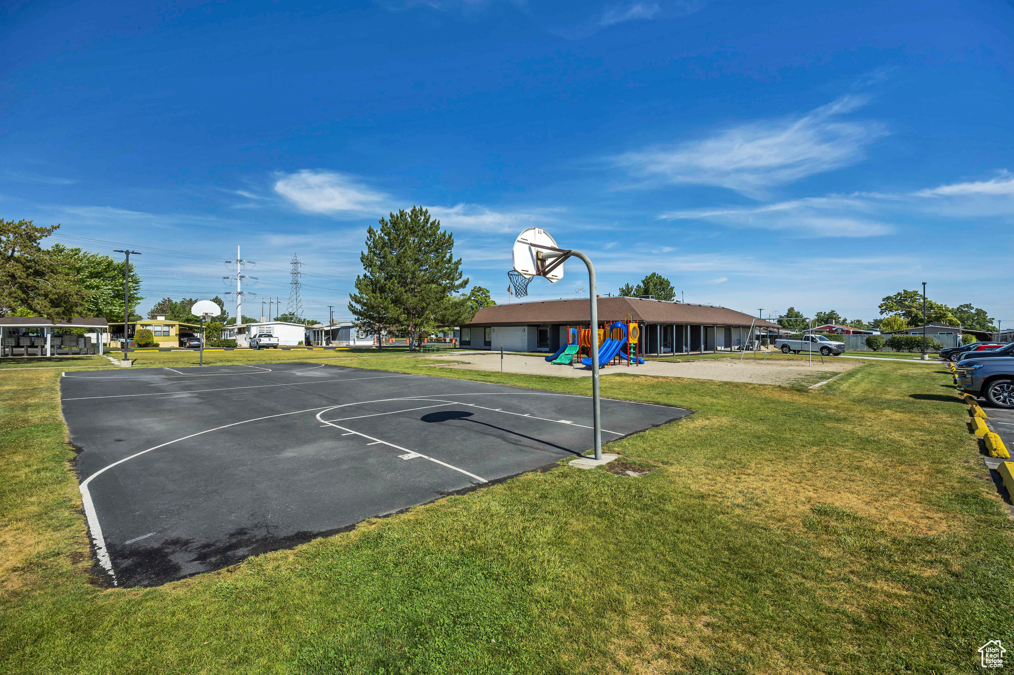 MOUNTAIN VIEW - Residential