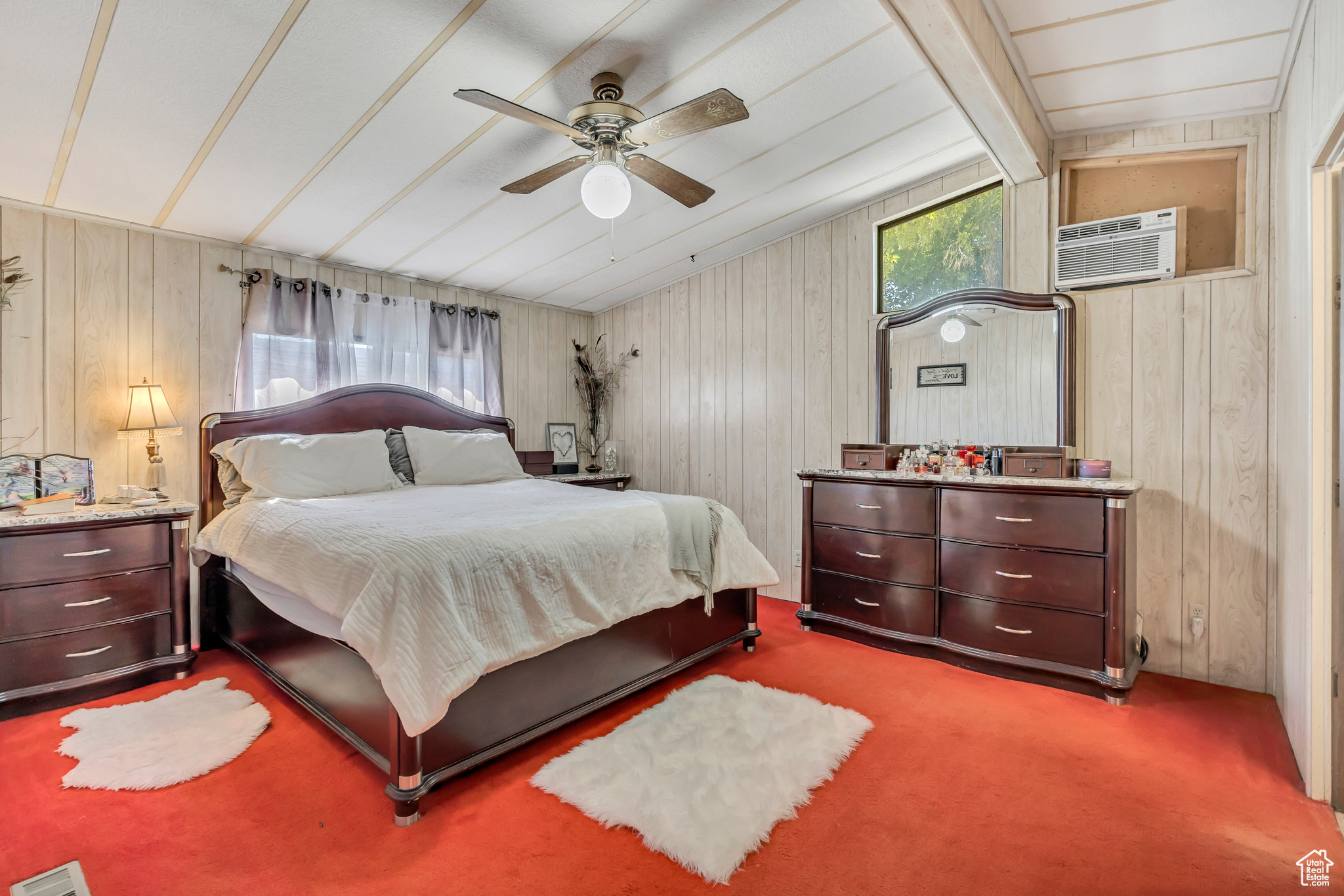 MOUNTAIN VIEW - Residential