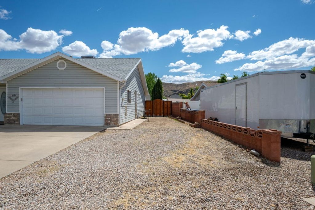 Photo of 160 N 380 W, La Verkin, UT 84745 (MLS # 2156191)