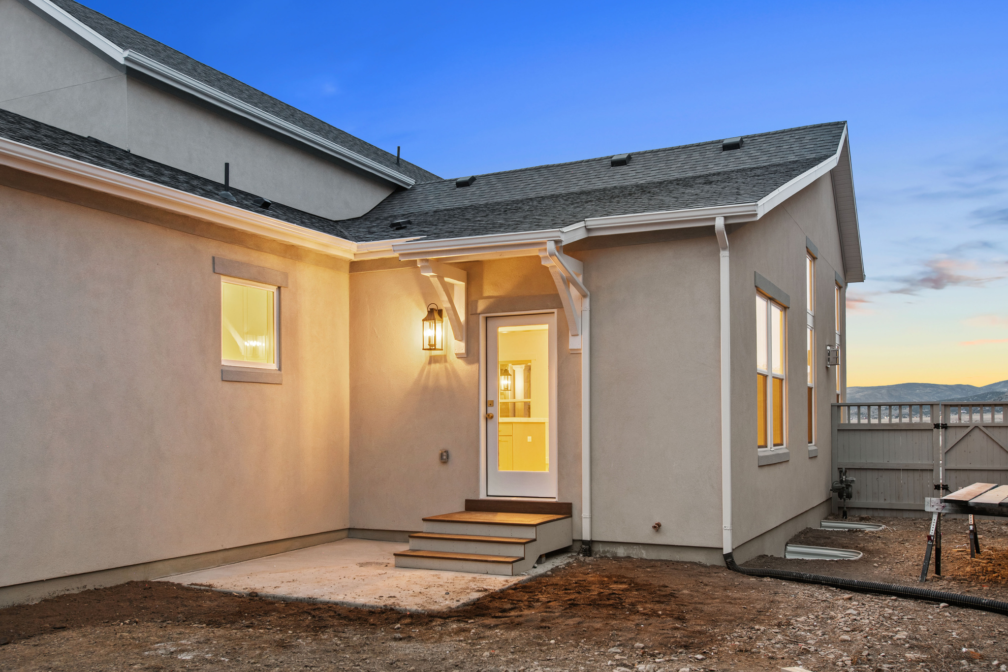 DAYBREAK - Residential