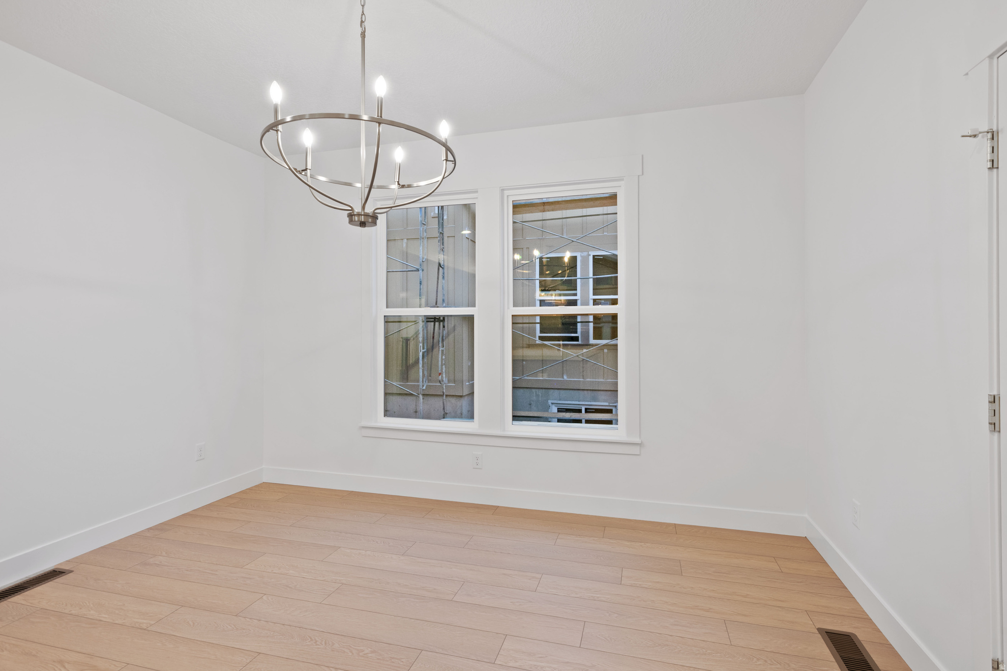 DAYBREAK - Residential