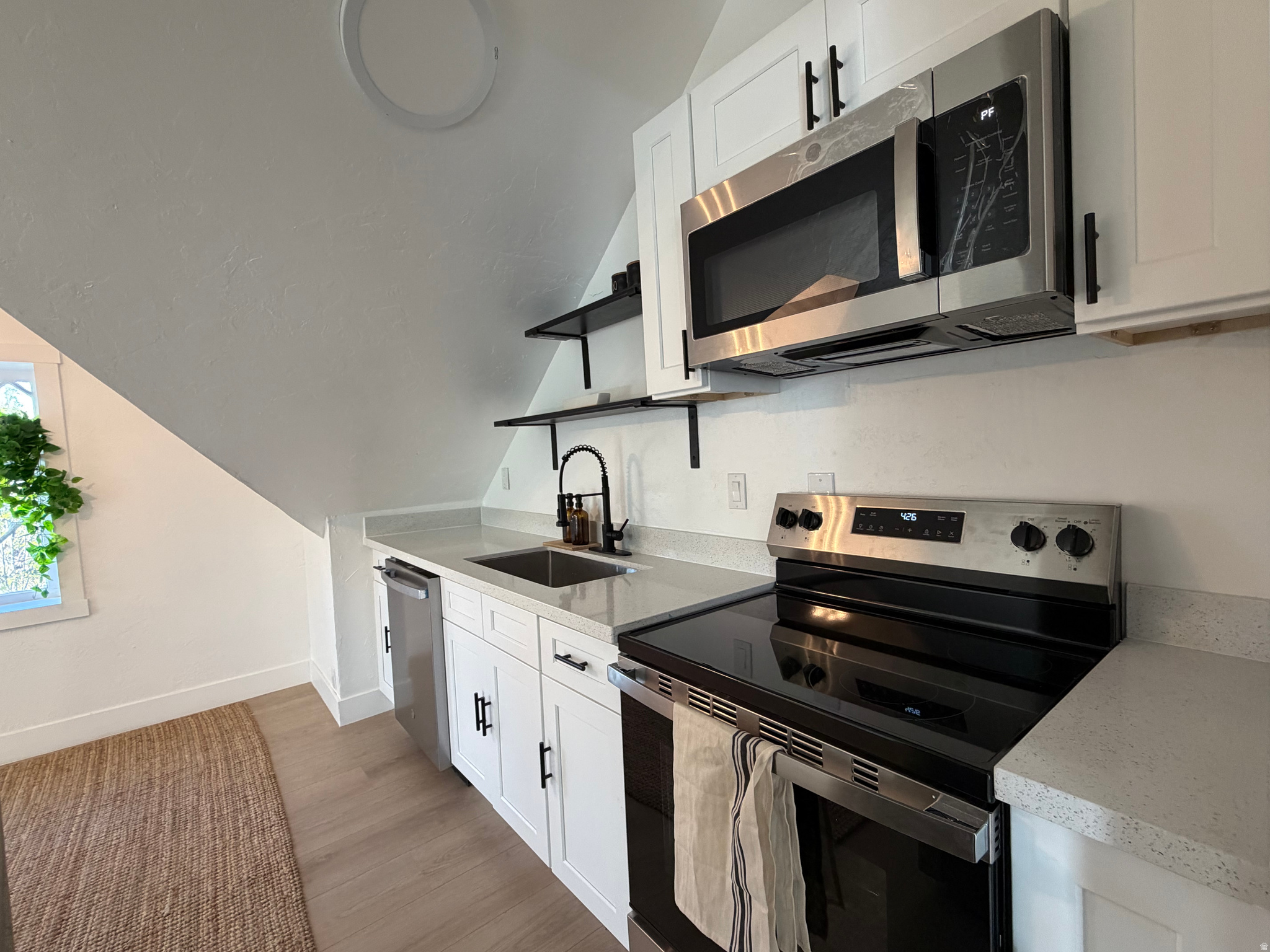 WOODMANSEE SUB - Residential Income