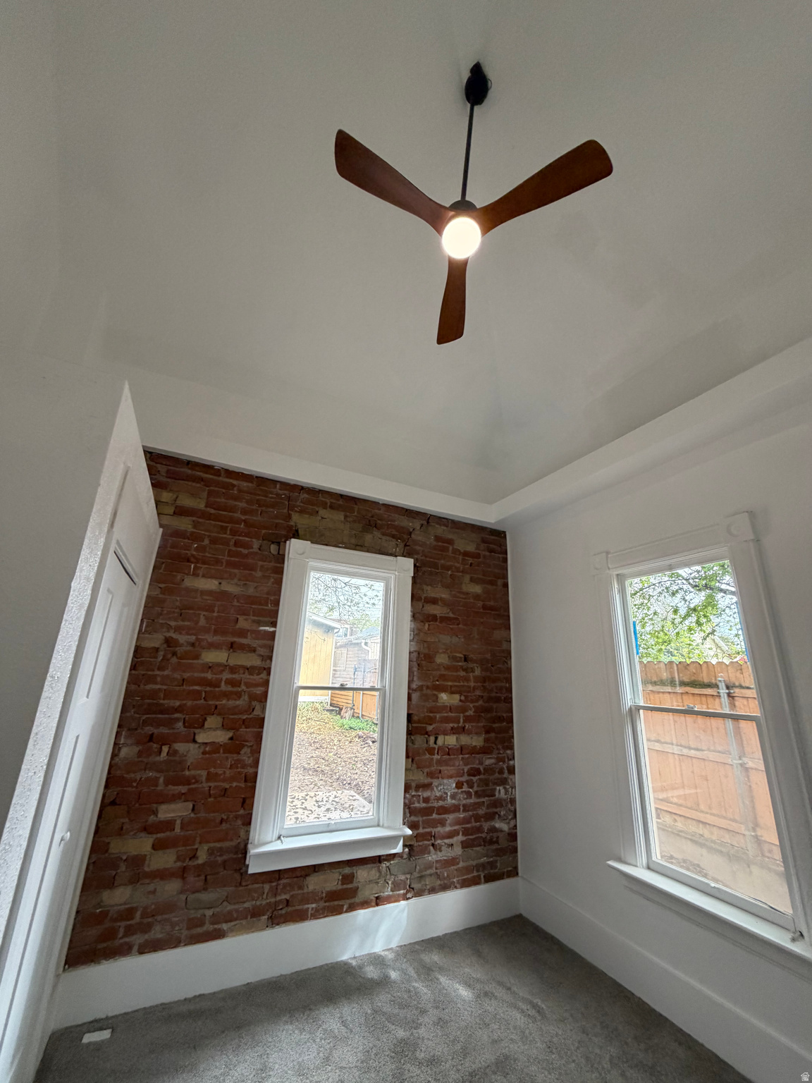 WOODMANSEE SUB - Residential Income