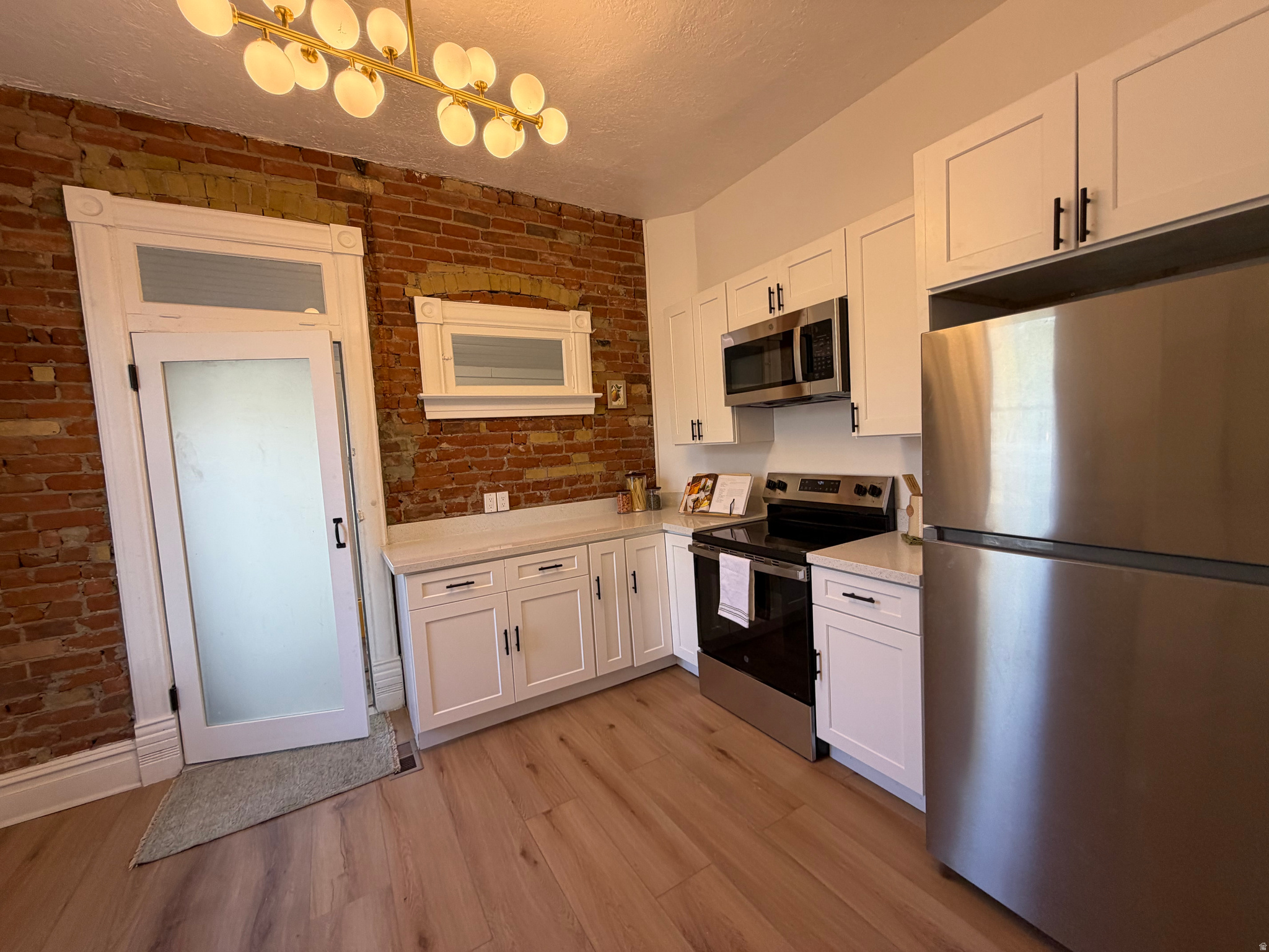 WOODMANSEE SUB - Residential Income