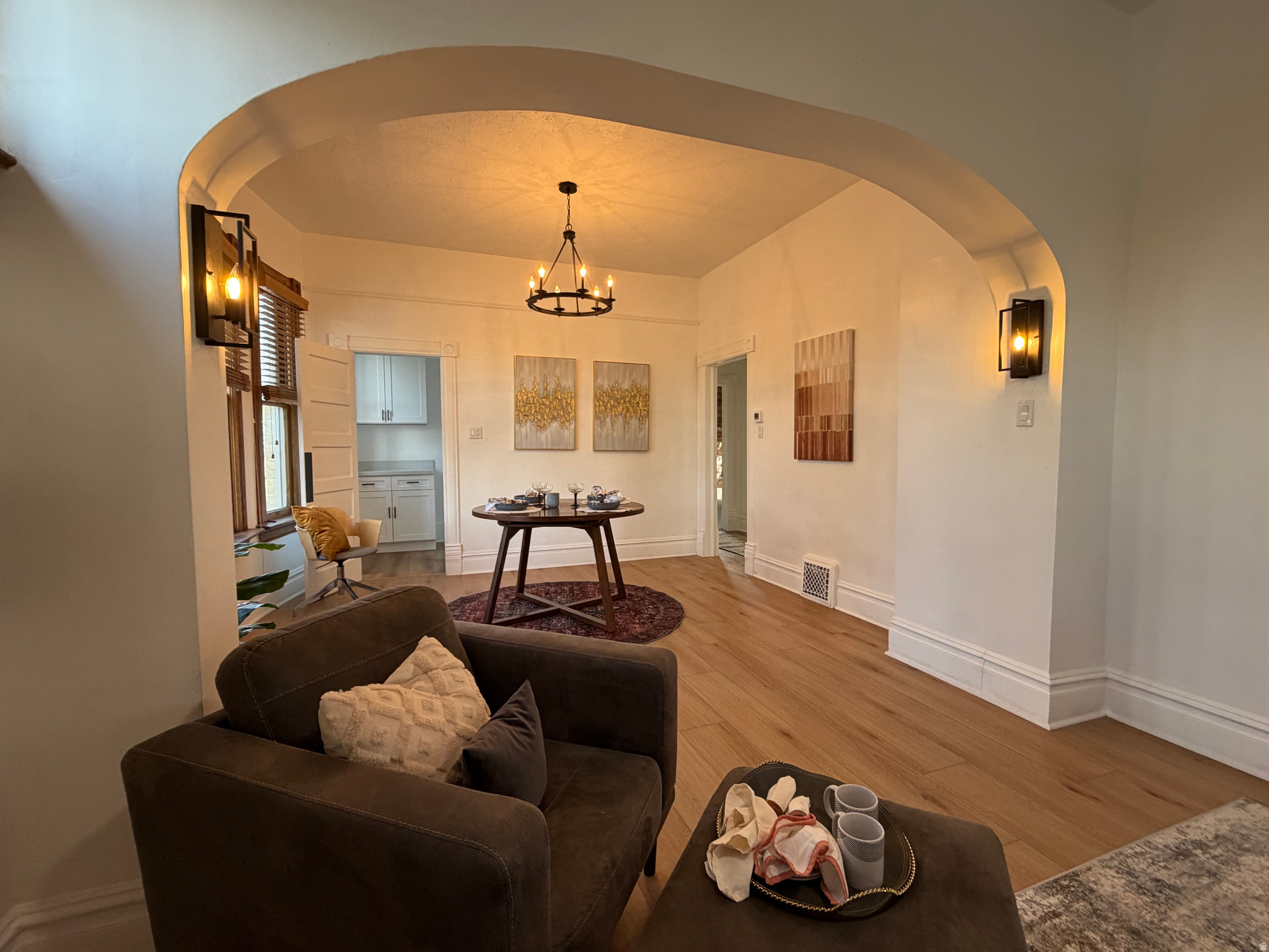 WOODMANSEE SUB - Residential Income