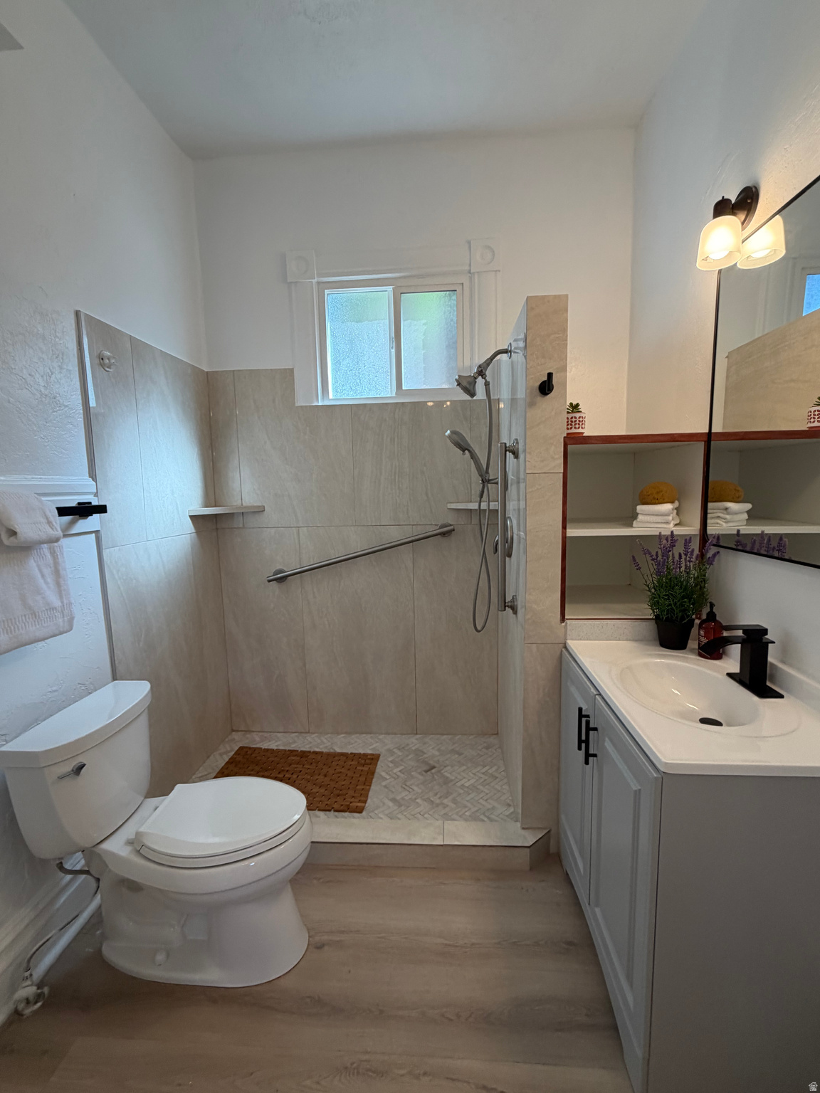 WOODMANSEE SUB - Residential Income