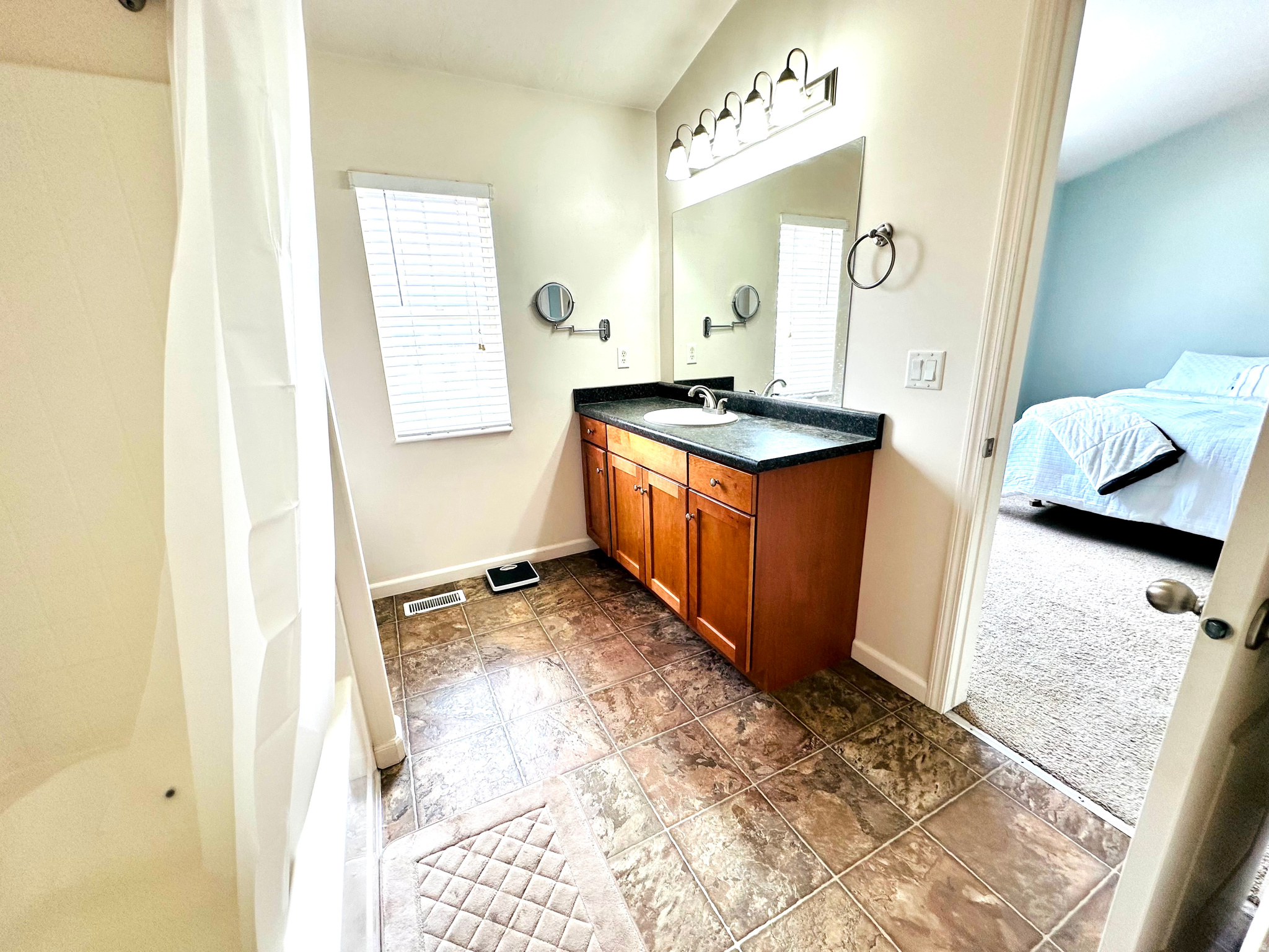 ROCKINGHAM COURT - Residential